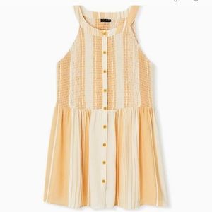 💛Torrid Stripe Smocked Babydoll Tank Size 00💛